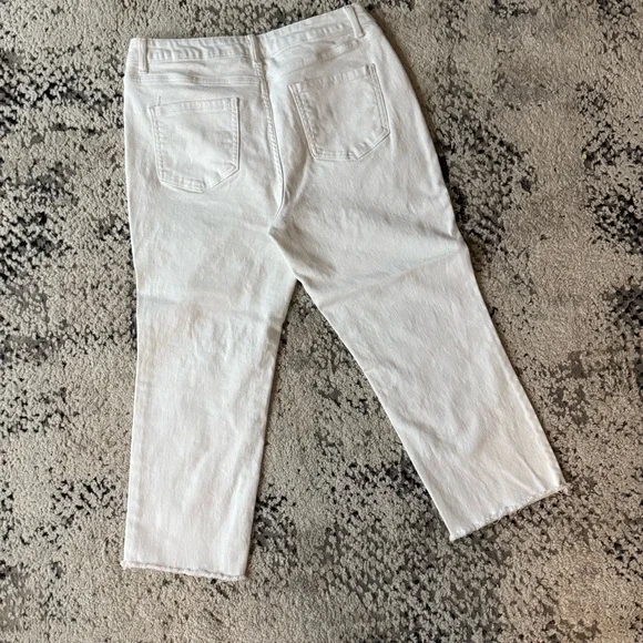 Members Mark Women's Kick Flare Jeans ~ White - Picture 2 of 3